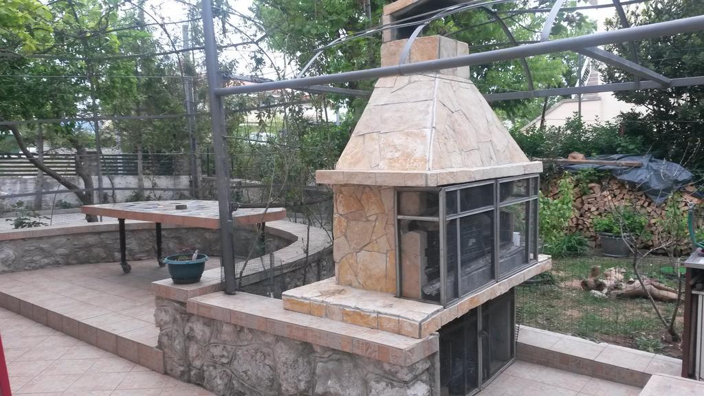 Apartmani Bozic-Omišalj Dış mekan fotoğraf